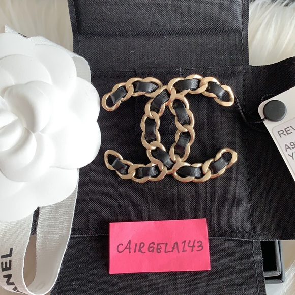 Chanel Classic Brooch Interwoven Leather - Picture 5 of 11